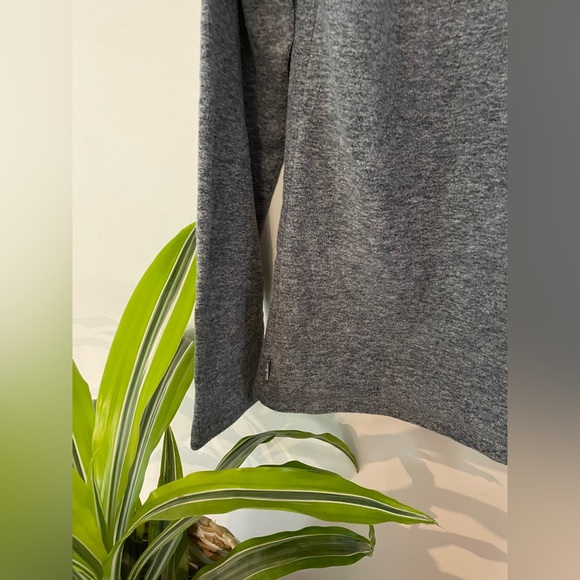 🏷️ 🏕️NWT Eddie Bauer Women’s Fleece 1/4 zip. Grey. Medium - Picture 10 of 11